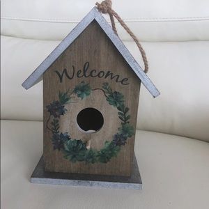 Rustic Shabby Chic "WELCOME" Birdhouse
NEW